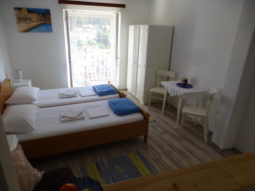 Guesthouse Bracanovic 赫瓦尔 外观 照片